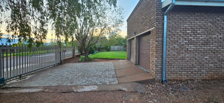 3 Bedroom Property for Sale in Keidebees Northern Cape